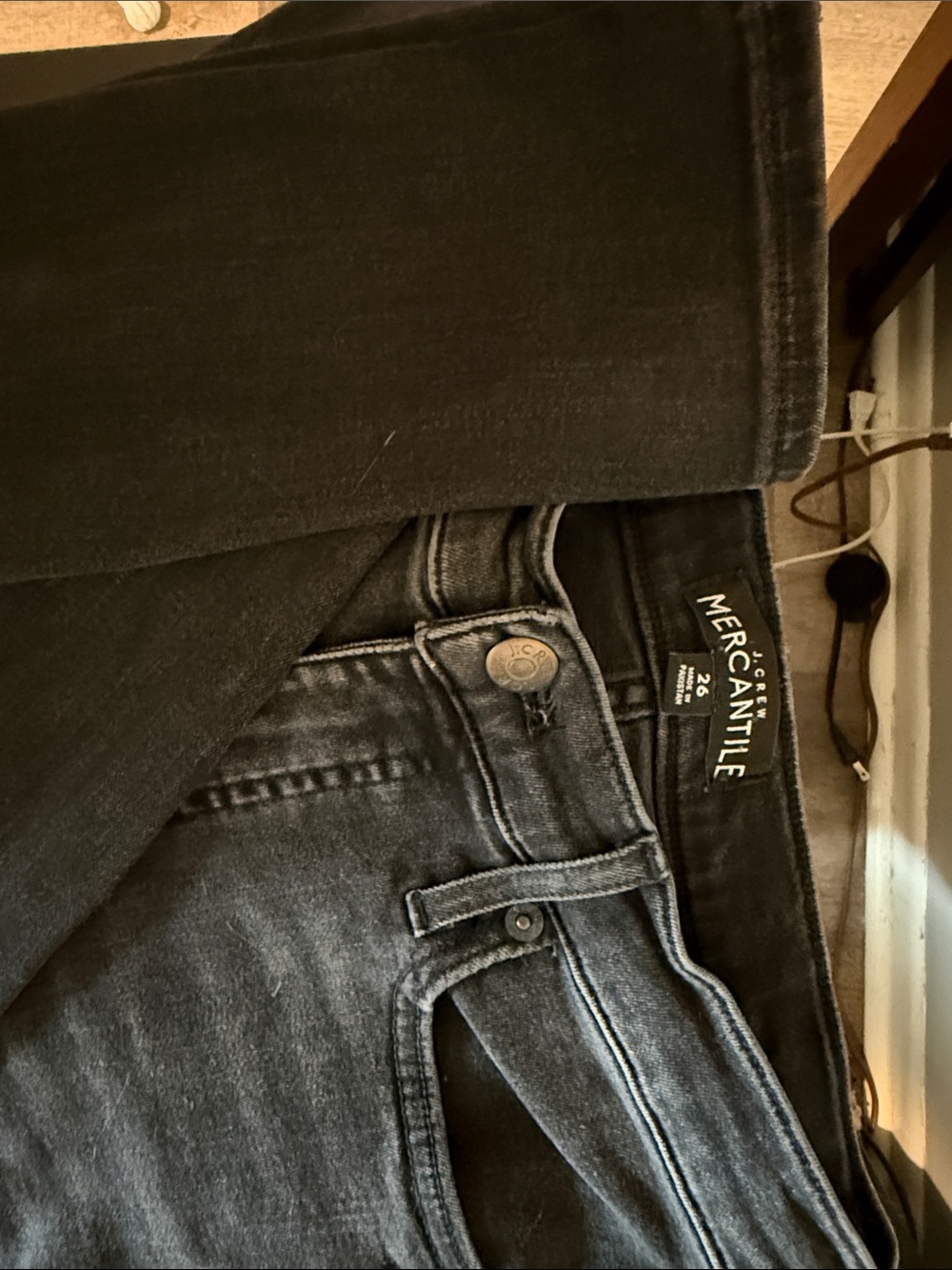 Madewell High-Rise Jeans in Black Wash